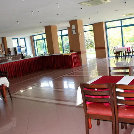 Aymes Hotel 3*