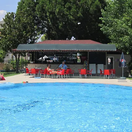 Aymes Hotel 3*